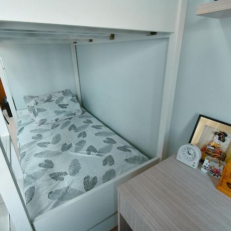 Cozy Unit With Free Pool, Netflix & Wifi In Alabang Crq3 Aparthotel Muntinlupa City Exterior photo